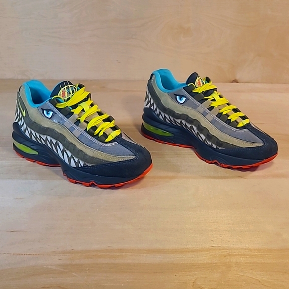 Nike Air Max 95 Monster Sneakers - Picture 2 of 10